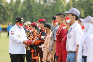 Apel Kesiagaan ; Gerakan Pembagian 10 Juta Bendera