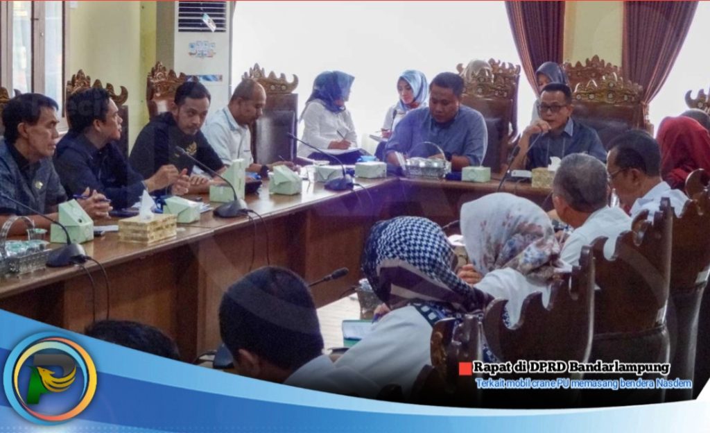 Dinas PU Membantah Mobilnya Pasang Bendera Nasdem