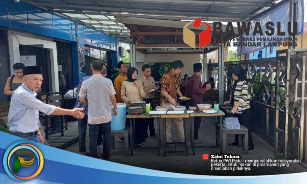 Jumat Berkah, PWI Peduli Adakan Makan Gratis
