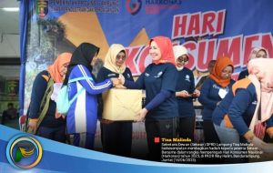 Ikut Senam Bersama Harkonas, Sekwan Bagikan Hadiah