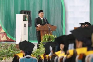 Wamenag Ajak Wisudawan UIN Raden Intan Lampung Gelorakan Moderasi Beragama