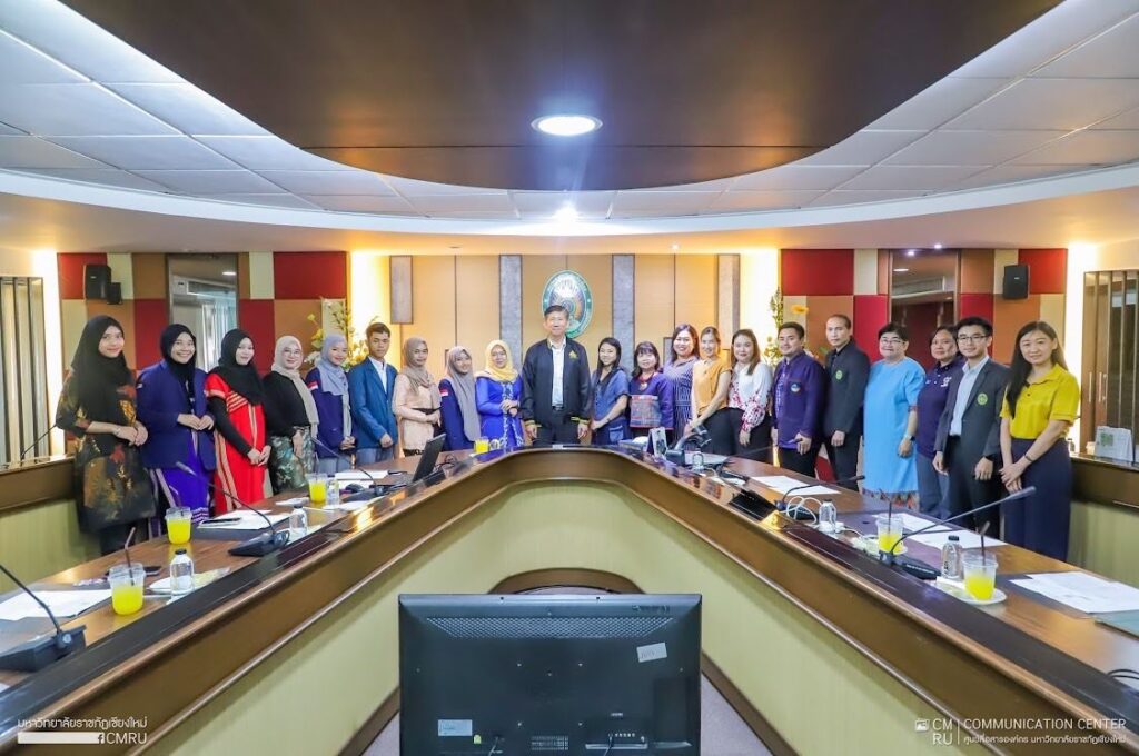 Mahasiswa FKIP Unila Terlibat dalam Program SEA Teacher untuk Peningkatan Pendidikan dan Budaya