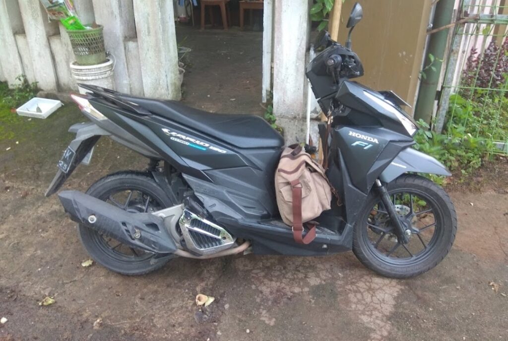 Terkunci Dalam Garasi, Motor Redaktur Lampost Tetap Digondol Maling