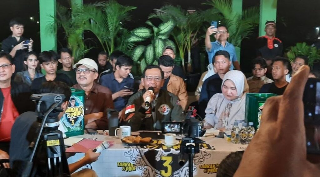 Mahfud Tegaskan Tetap Jadi ‘Pendekar Hukum’