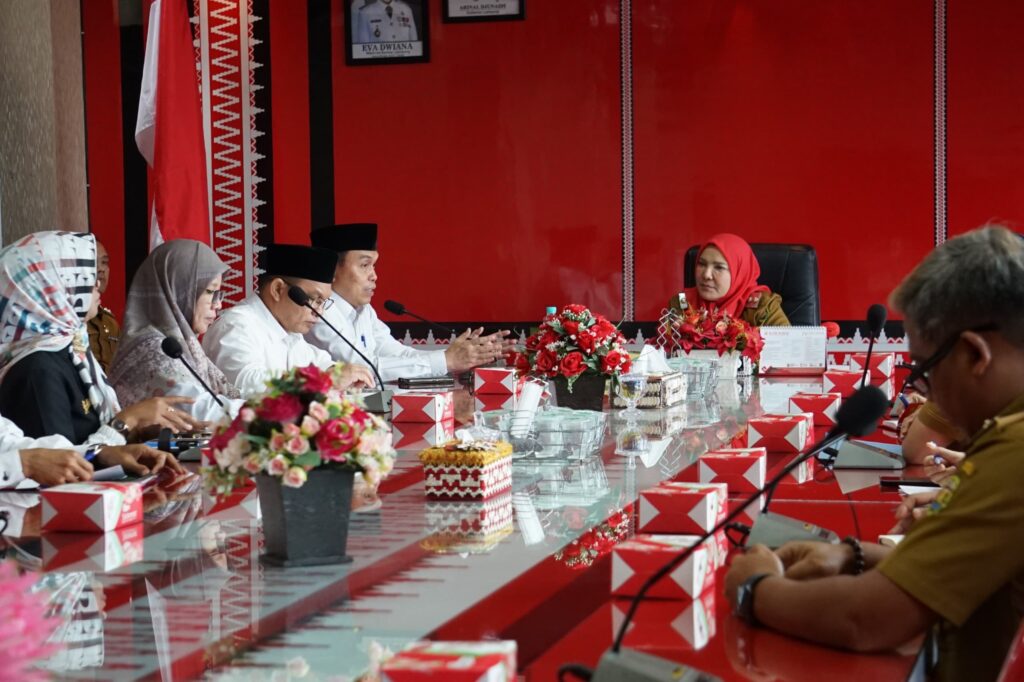 uin ril kunjungi walikota eva dwiana