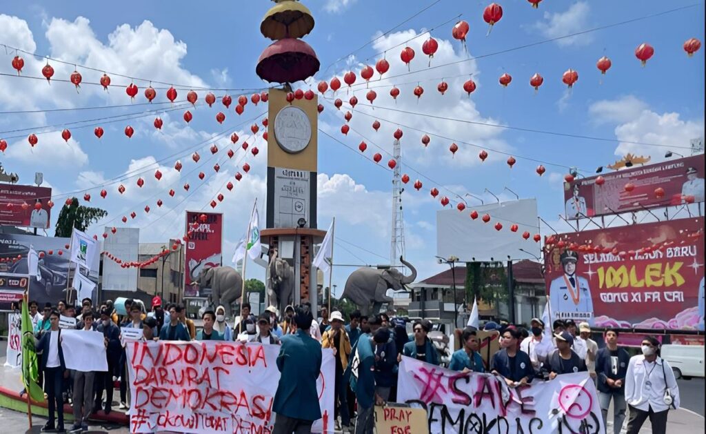 Gelar Aksi, Mahasiswa Sebut Demokrasi Mati di Tangan Jokowi