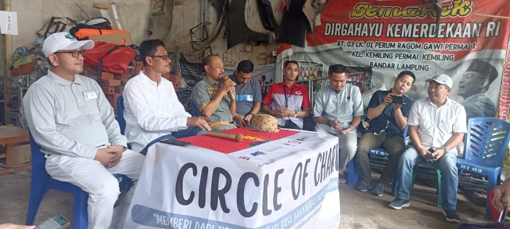 Kagama Lampung dan Forum CSR Berbagi Kasih di Tengah Banjir