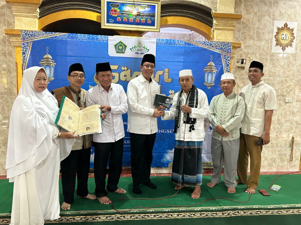 Rektor UIN RIL Kenang Jasa KH Ghalib dalam Safari Ramadhan di Pringsewu