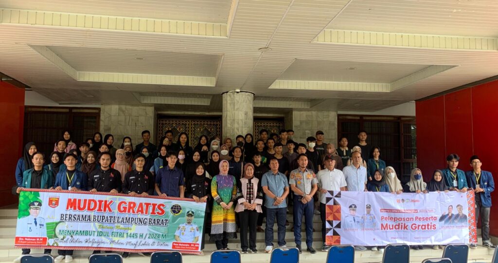 Mudik Gratis Antar Mahasiswa Unila ke Kampung Halaman di Lampung Barat