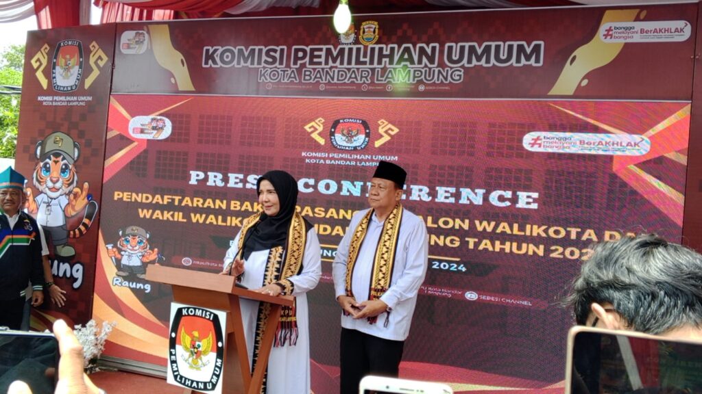 Eva-Deddy Resmi Daftar di KPU