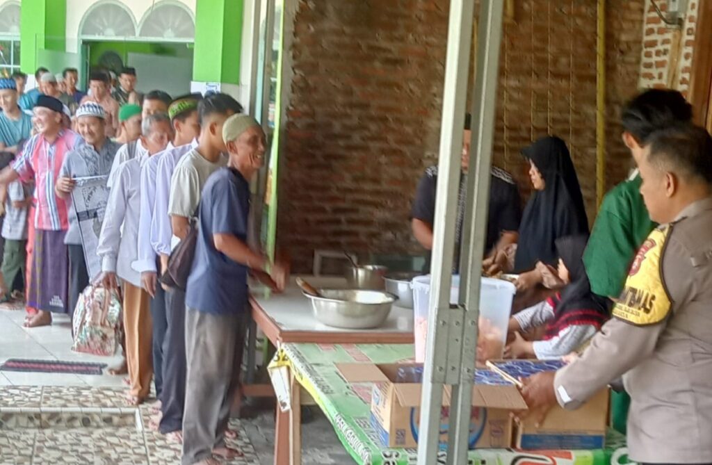 Transformasi Terminal Rajabasa: Dari Kesan Angker ke Jumat Berkah