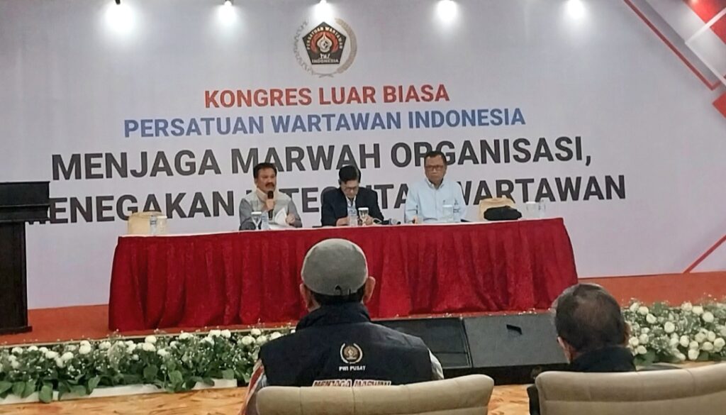 Ahmad Munir dan Rajab Ritonga Mundur, Zulmansyah Aklamasi