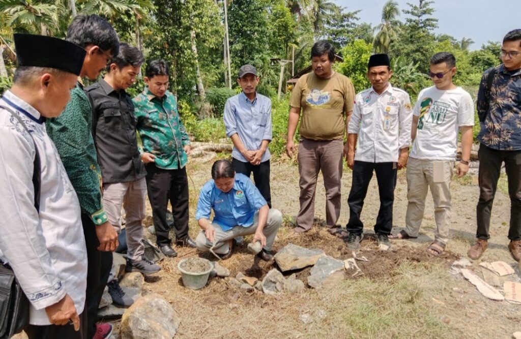 Peletakan Batu Pertama Lamban Pergerakan Pesibar: Simbol Kebetsamaan!