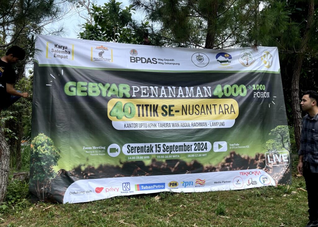 KSE Unila Berpartisipasi dalam Gerakan Tanam Pohon Serentak di 40 Titik Se-Indonesia