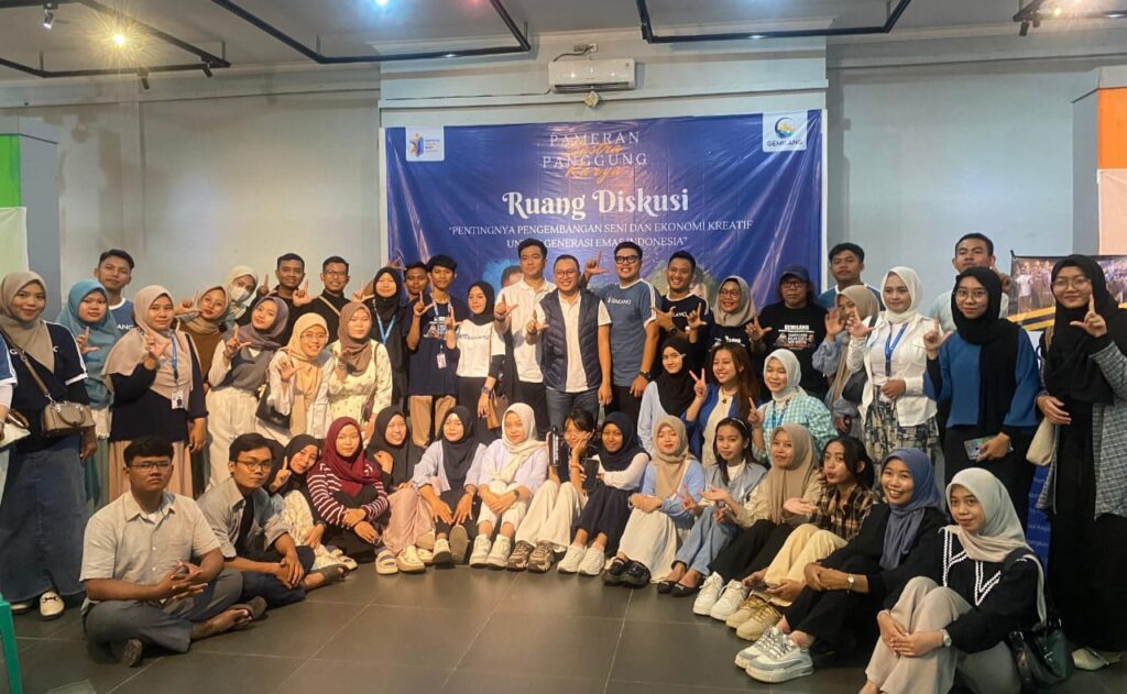 Di Sela Pameran Sastra dan Panggung Karya, Gemilang Gelar Diskusi Publik