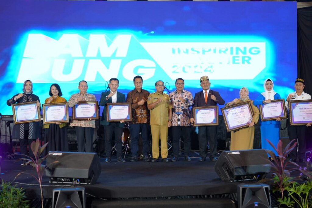 Lampung Inspiring Teacher 2024: Rektor Unila Terima Penghargaan sebagai Inovator Pendidikan