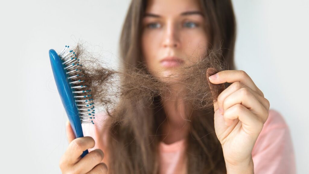 Tips Merawat Rambut Rontok: Cara Efektif Mengatasi dan Mencegah Kerontokan Rambut