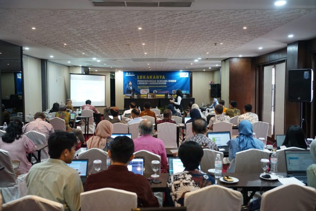 Unila Siapkan Rencana Bisnis Layanan Laboratorium melalui Lokakarya Pengembangan