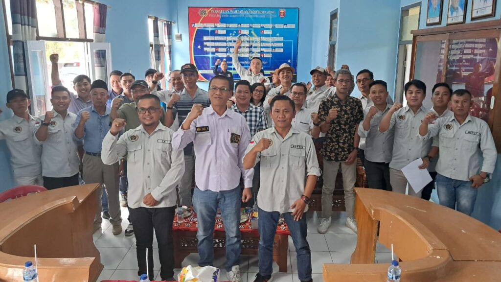 Buka Konferkab VII PWI Lambar, Wira Dorong Profesionalisme Wartawan di Pilkada