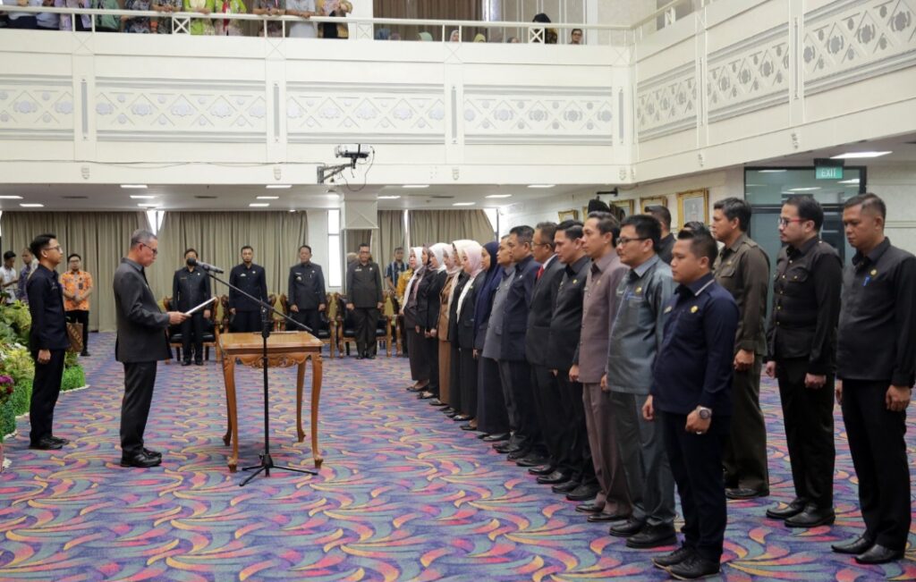 28 Pejabat Dilantik, Rolling Besar-Besaran Jelang Pilkada