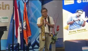 Diskusi di IIB Darmajaya, Jihan Nurlela Tegaskan Demokrasi Indonesia di Ujung Tanduk