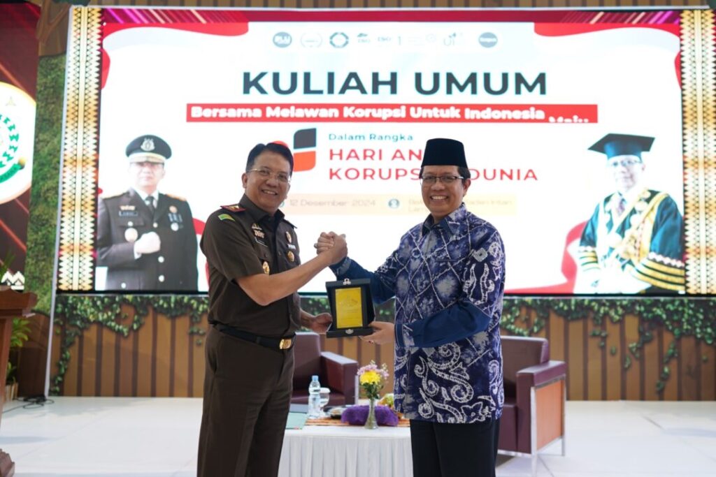 Kajati Lampung Ajak Mahasiswa UIN RIL Bersama Lawan Korupsi dalam Kuliah Umum Hakordia