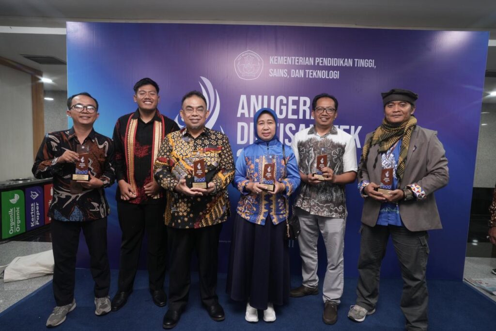Unila Sabet 4 Emas dan 1 Perunggu di Anugerah Humas Diktiristek 2024