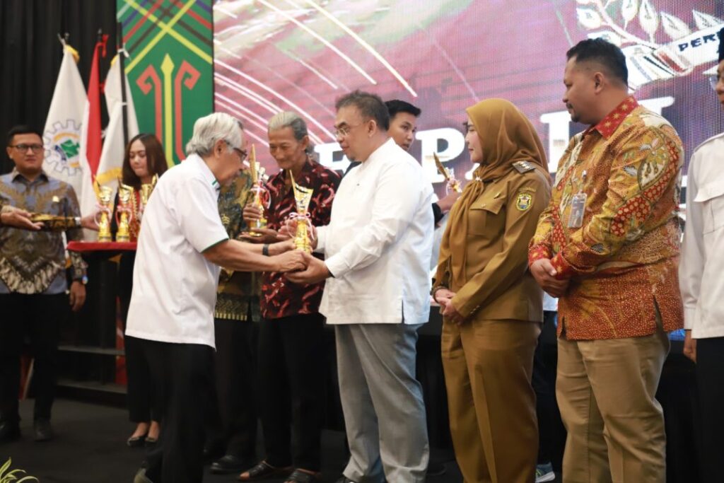 Unila Raih Penghargaan Perpadi Lampung Award 2024, Apresiasi atas Dedikasi di Sektor Pertanian