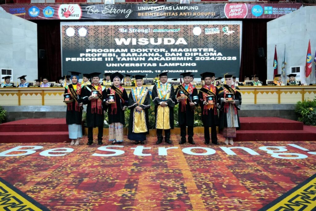 Universitas Lampung Gelar Wisuda Periode III Tahun Akademik 2024/2025