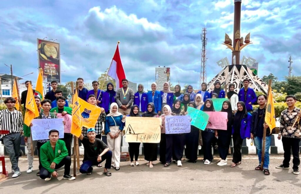 Peringati Isra’ Mi’raj, PMII Lampura Gelar Mimbar Bebas