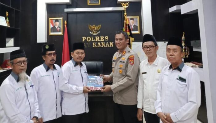 Polres dan DPRD Way Kanan Dukung Gerakan Infaq Seribu Sehari