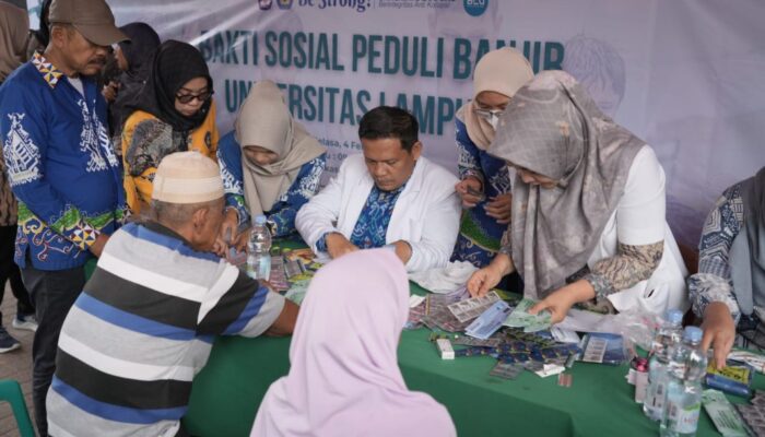 Peduli Korban Banjir, Unila dan Pemkot Gelar Bakti Sosial di Way Lunik