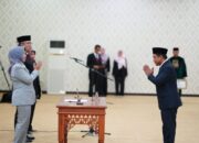 Rektor Unila Lantik Pejabat Baru, Dorong Transformasi Layanan Akademik