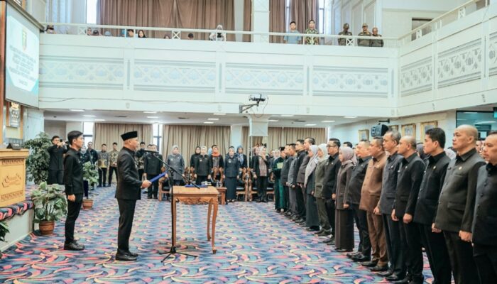 Rolling 59 Pejabat Eselon III, Gubernur: Perbaiki Pelayanan Publik!