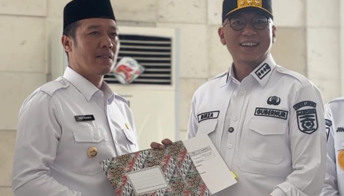 Pemkab Pesibar Hibahkan Tanah dan Gedung Samsat