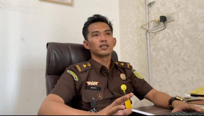 Kejari Lampura Bersama KPKNL Metro Lelang Barang Bukti