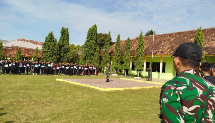 Gandeng Koramil, SMKN 3 Kotabumi Tanamkan Disiplin dan Karakter Positif Lewat MPLS