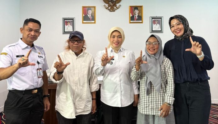 Dukung Acara Lamban Sastra, Kadis Perpusda Dorong Penguatan Literasi Lewat Puisi Esai