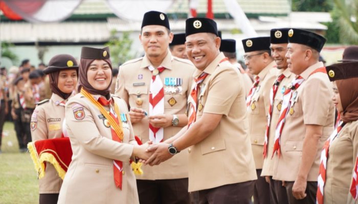 Wabup Tubaba Terima Lencana Pancawarsa III pada Apel Besar Hari Pramuka ke-64