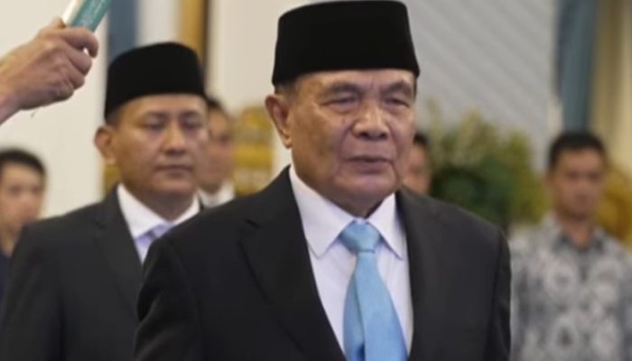 Presiden Prabowo Lantik Djamari Chaniago sebagai Menko Polkam