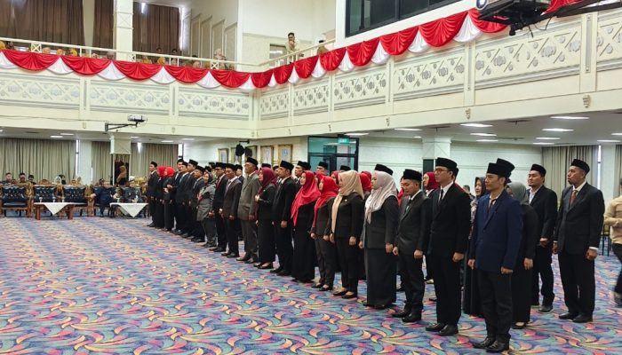 58 Pejabat Administrator dan Pengawas Pemprov Lampung Resmi Dilantik