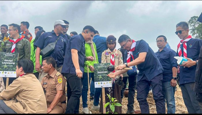 Sumpah Pemuda, PTPN I Hijaukan Kembali Puncak