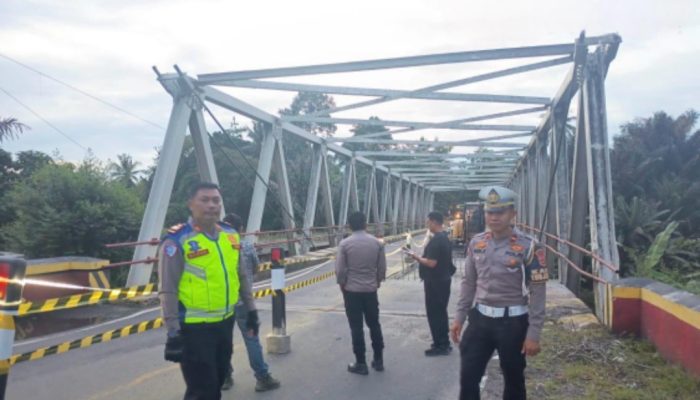 Jembatan Way Giham Amblas, Polisi dan Dishub Siaga Atur Arus Kendaraan
