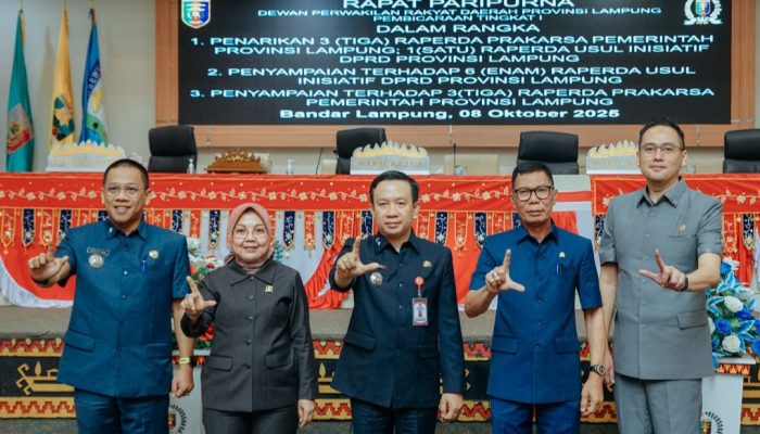 Paripurna DPRD Lampung Memanas, Raperda Ditarik, Regulasi Baru Didorong!