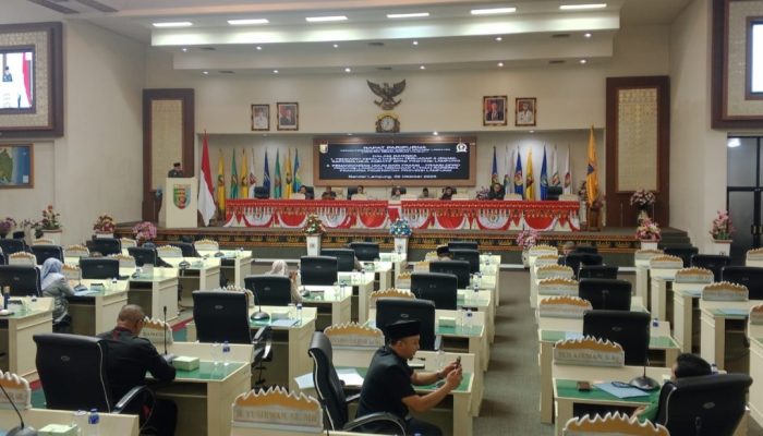 7 Fraksi Setuju, PAN Tolak Cabut Perda Wajib Belajar 12 Tahun