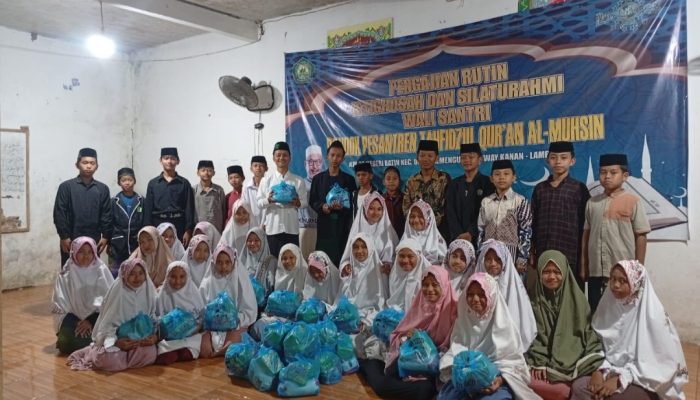 HSN 2025: Santri Al Muhsin Tebar Kepedulian untuk Negeri