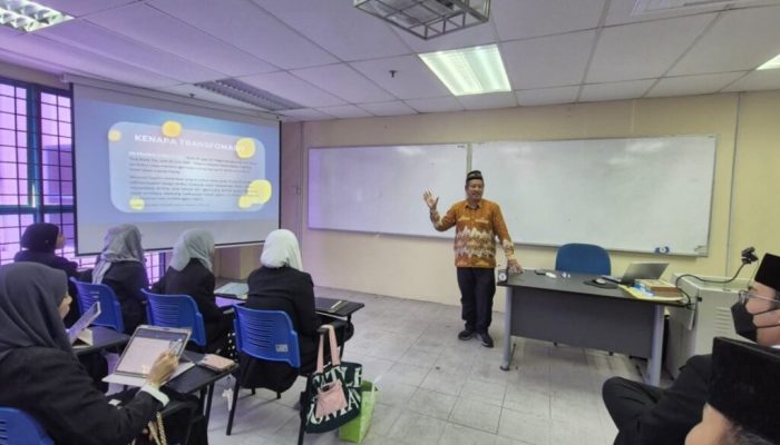 Dosen UIN Raden Intan Lampung Jadi Pengajar Tamu di Universiti Malaya