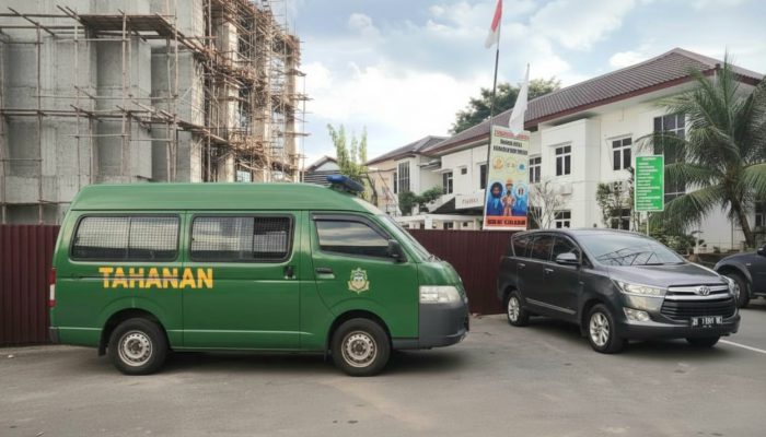 Garap Arinal, Mobil Tahanan Kejati Standby