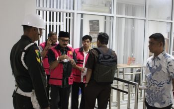 Korupsi Dana PI 10 Persen, HRW Cs Resmi ke Meja Hijau