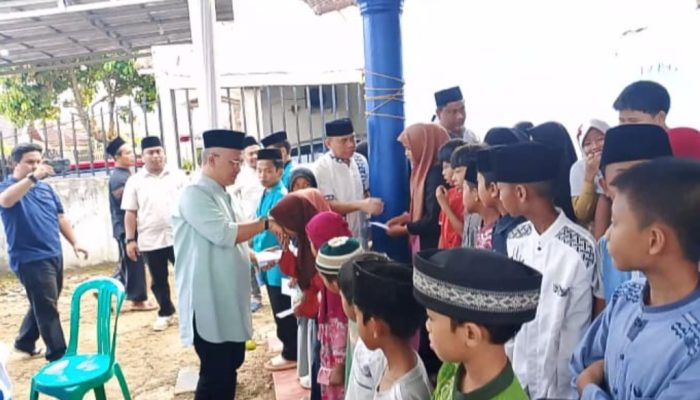 Demokrat Lampura Berbagi Berkah Ramadhan, 100 Anak Yatim Disantuni